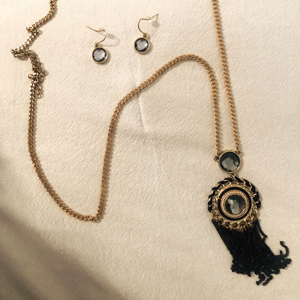 💛🖤Long Necklace🖤💛 - Picture 1 of 2